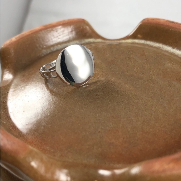 925 Sterling Silver Ring with a Chain Band - Picture 9 of 12